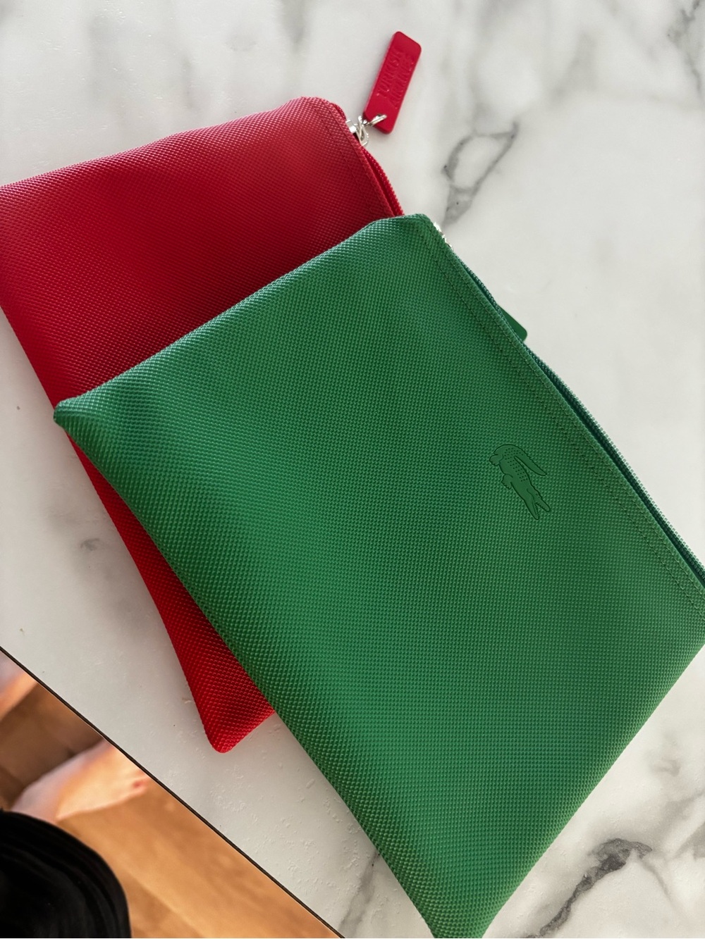 ‼️Free with any order !‼️Fake Lacoste Green and Red Textured Pouch Duo